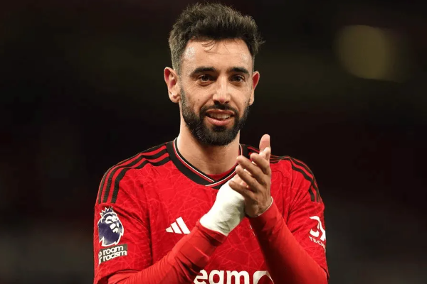 曼聯(lián)核心布魯諾-費(fèi)爾南德斯以身作則